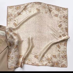 NWT 70x70 cm HEAD SCARF IN BEIGE